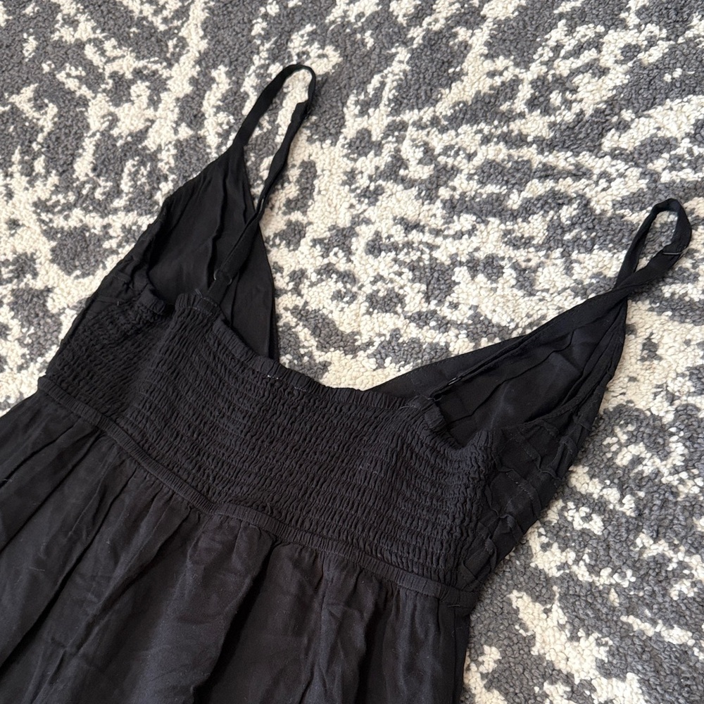 Kismet Black Gathered Bodice Dress - Picture 16 of 17
